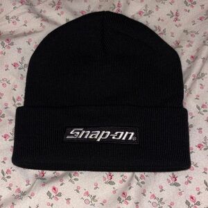 Snap-on beanie